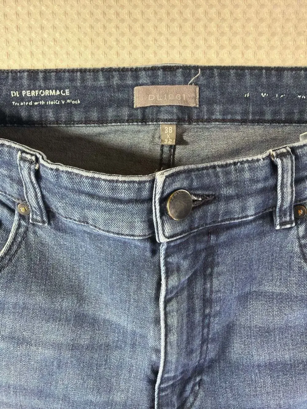 DL1961 Performance Slim Fit Jeans Size 38x32